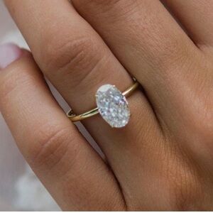 Simulated Moissanite Diamond Oval Crushed Ice 925 Yellow Gold Ring